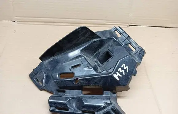 Front bumper mounting bracket