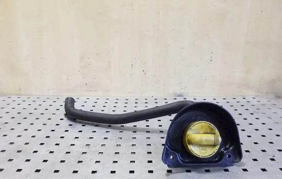 Nissan NV400 Oil fill pipe 8200795333 8200795337