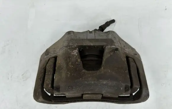 Volvo V40 Front brake caliper 