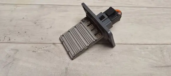 Hyundai Tucson JM Heater blower motor/fan resistor