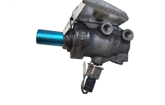 Nissan Murano Z50 Master brake cylinder