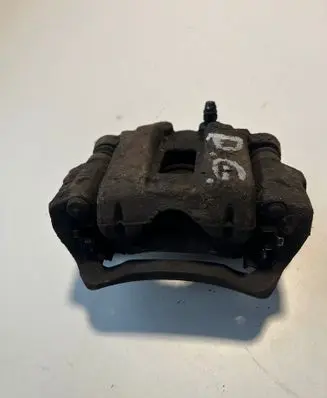 Mitsubishi Pajero Rear brake caliper