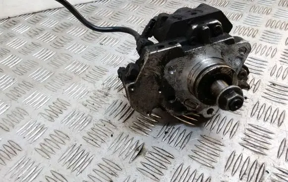 Renault Master II Fuel injection high pressure pump 8200170377 0445010033