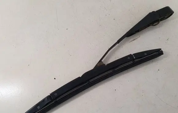 Honda CR-V Rear wiper blade arm 