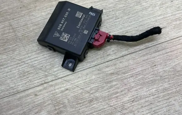 Porsche Macan (95B) Gateway control module 95B907530D