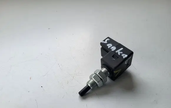 Clutch pedal sensor