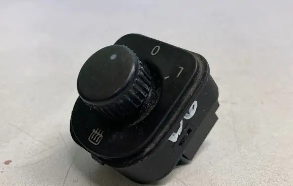 Volkswagen PASSAT B6 Wing mirror switch 1K0959565