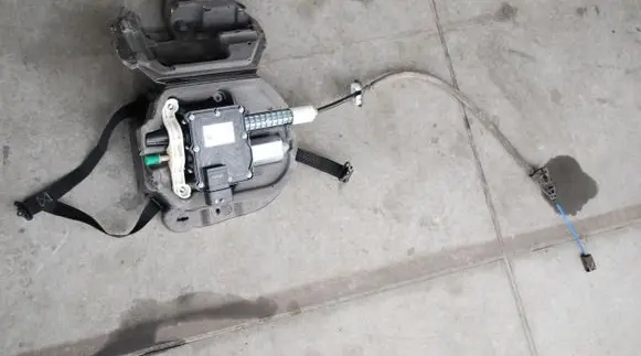 Citroen C4 I Hand brake/parking brake motor A2C53348380