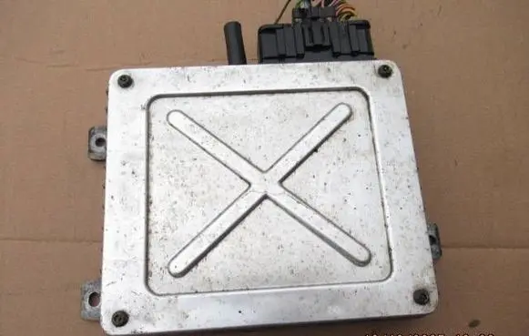Rover Rover Engine ECU kit and lock set MKC104 2048