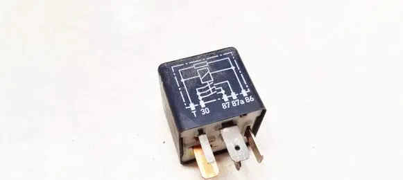 Audi A6 S6 C5 4B Other relay 443951253AA 899574000