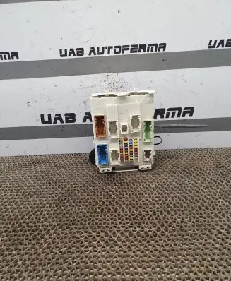 Ford Focus Fuse module BV6N14A073ES