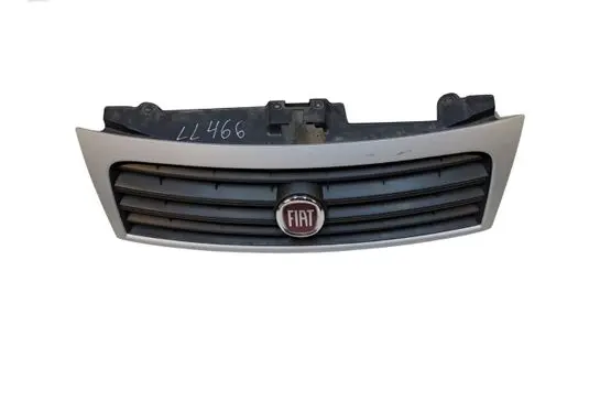 Fiat Scudo Front bumper upper radiator grill