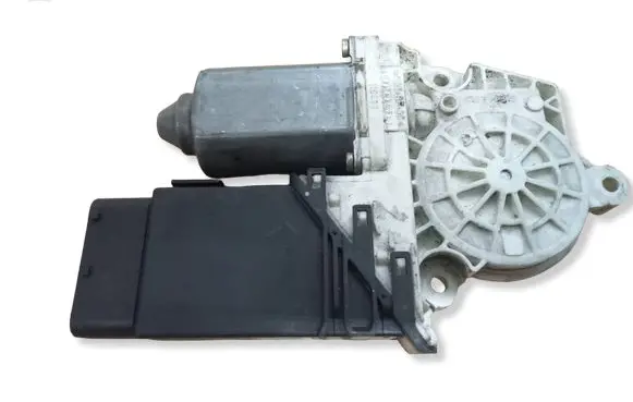 Volkswagen Sharan Front door window regulator motor 9776101430203 F005S00047