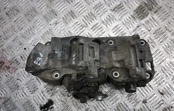 BMW 3 E90 E91 Generator/alternator bracket 1116850686305 850686305