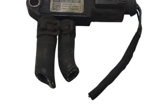 Volkswagen Crafter Exhaust gas pressure sensor 076906051A