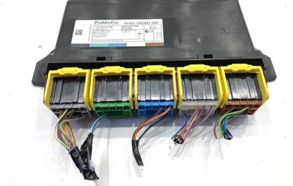 Ford Kuga II Central body control module AV6N19G481AM