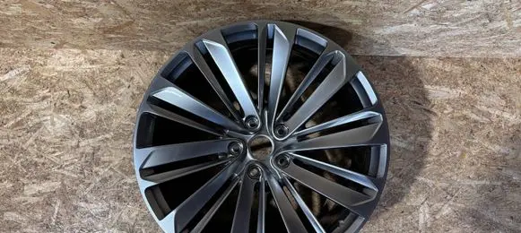 Bentley Bentayga R22 alloy rim 3SA601025 K67K129