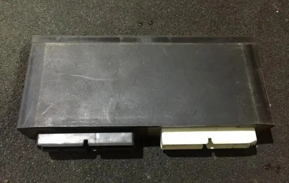BMW 5 E34 Comfort/convenience module 61351379741