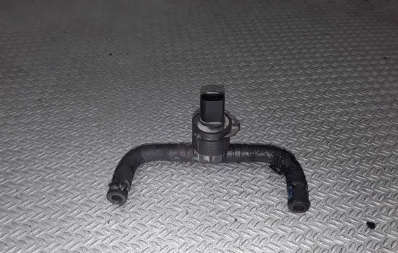 Volkswagen Sharan Fuel temperature sensor 038906081A