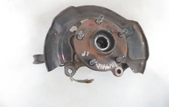 Toyota RAV 4 (XA30) Front wheel hub spindle knuckle 