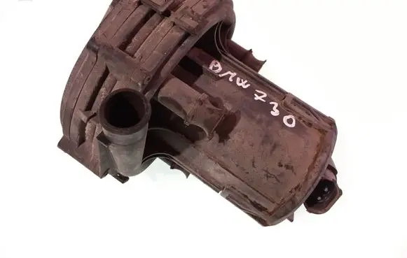 BMW 7 E38 Secondary air pump 1741700 72185219 11721741700