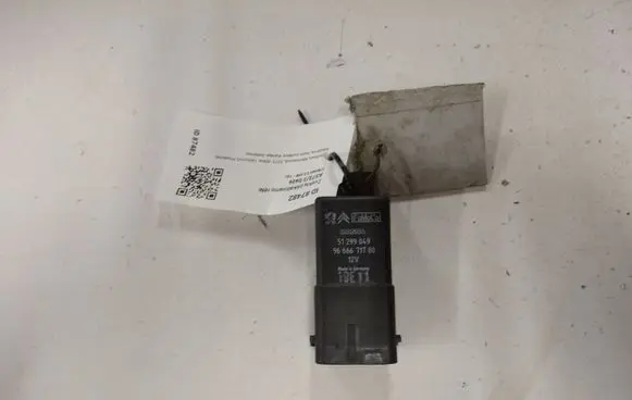 Citroen C5 Glow plug pre-heat relay 51299049 9666671780