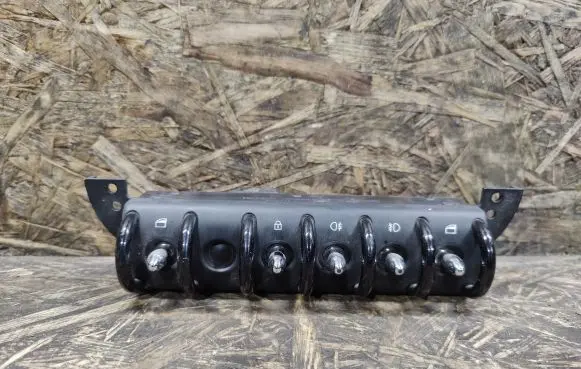 Mini One - Cooper R50 - 53 A set of switches 37057B 6917985
