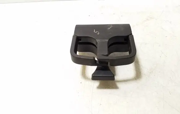 Volkswagen Golf V Cup holder 