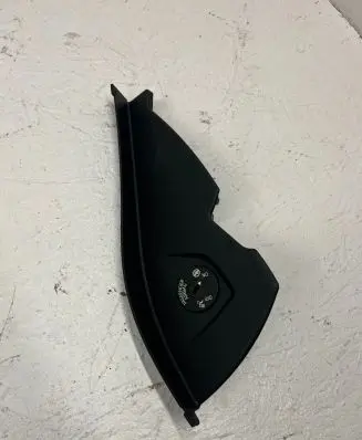 BMW 2 F46 Dashboard side end trim 9262980