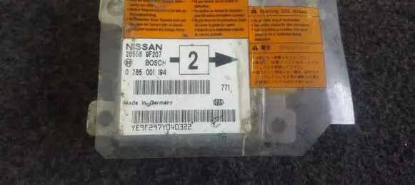 Nissan Primera Airbag control unit/module 285569F207