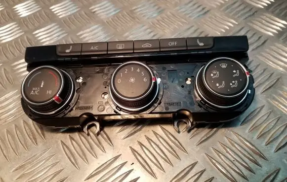 Volkswagen Golf VII Climate control unit 5G0907426N