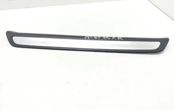 Audi Q3 8U Front sill trim cover 8U0853373C 8U0853373B