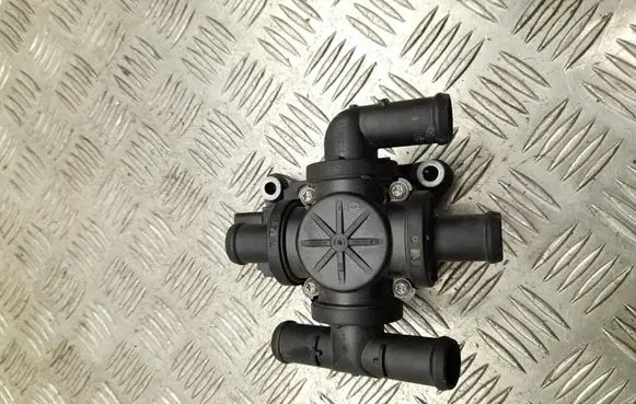 Audi Q8 e-tron Webasto circulation pump for autonomous heater 4KE963375R