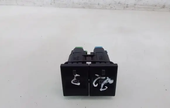Windscreen/window heater switch