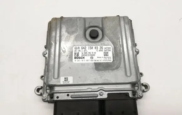 Mercedes-Benz C W204 Engine control unit/module A6421500326