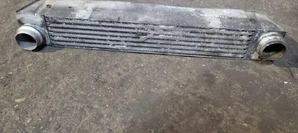BMW 5 E60 E61 Intercooler radiator 17517787446