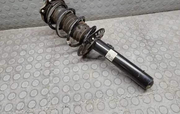 BMW 2 Active Tourer U06 Front shock absorber with coil spring 6896346