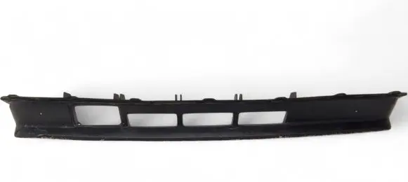 Front bumper lip