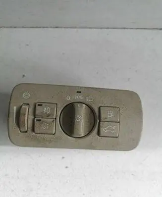 Volvo V70 Light switch 04067323 30739422
