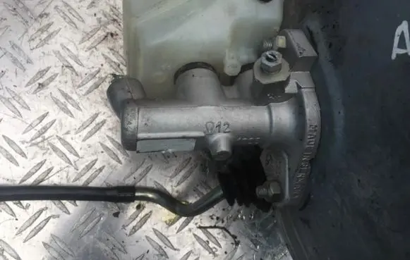 Master brake cylinder