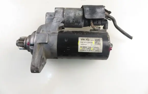 Volkswagen Jetta VI Starter motor 0001153007 02Z911024H