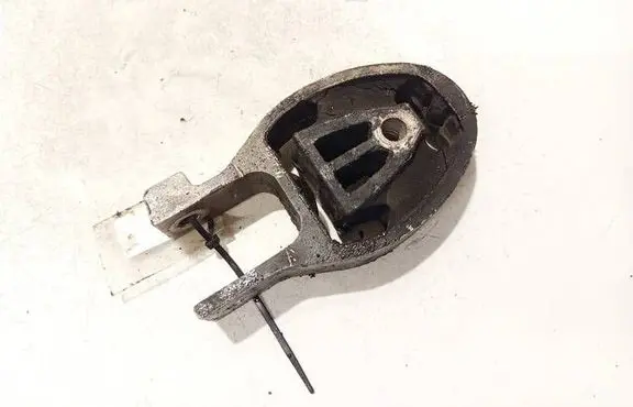Ford S-MAX Engine mounting bracket