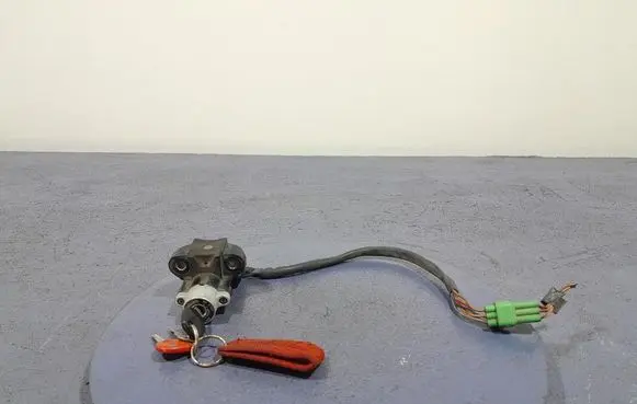 Suzuki Grand Vitara I Ignition lock