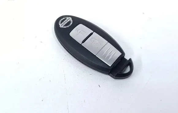 Nissan Juke I F15 Ignition key/card TWB1G662