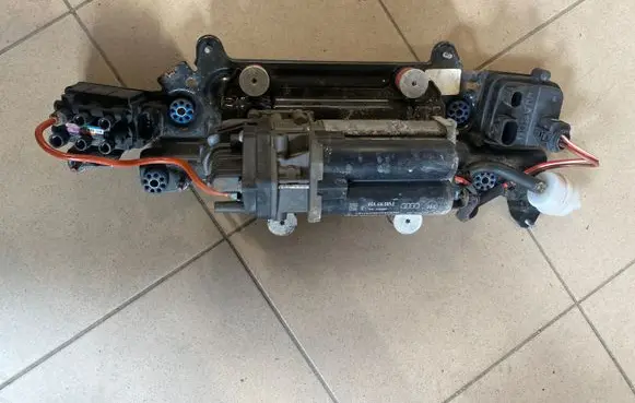 Audi Q5 SQ5 Air suspension compressor/pump 80A616005E 10R036089