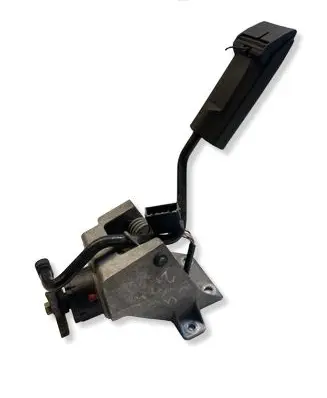 Audi 100 S4 C4 Accelerator pedal position sensor 046907475B