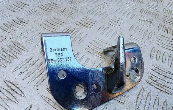 Audi Cabriolet B3 8G Other front door trim element 8G0837282