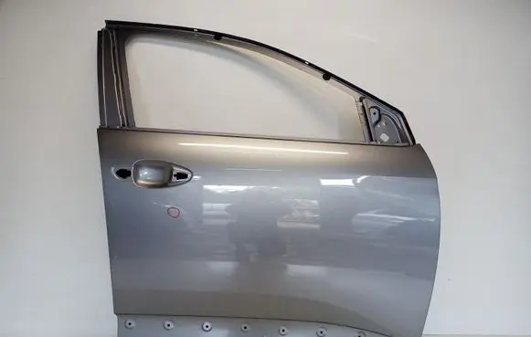 Peugeot 3008 II Front door