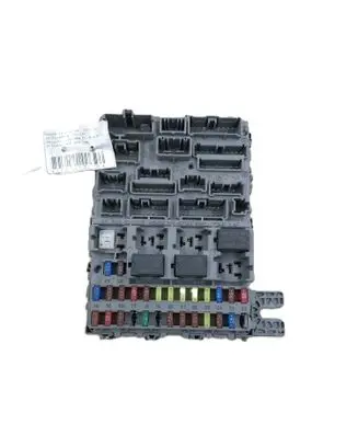 Honda FR-V Fuse module SJHG011 38200SJHG01