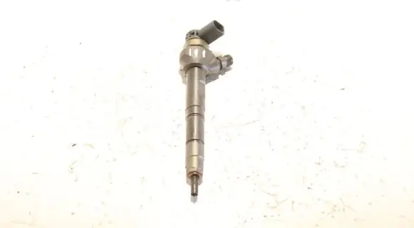 Volkswagen Golf VII Fuel injector 04L130277G 0445110477